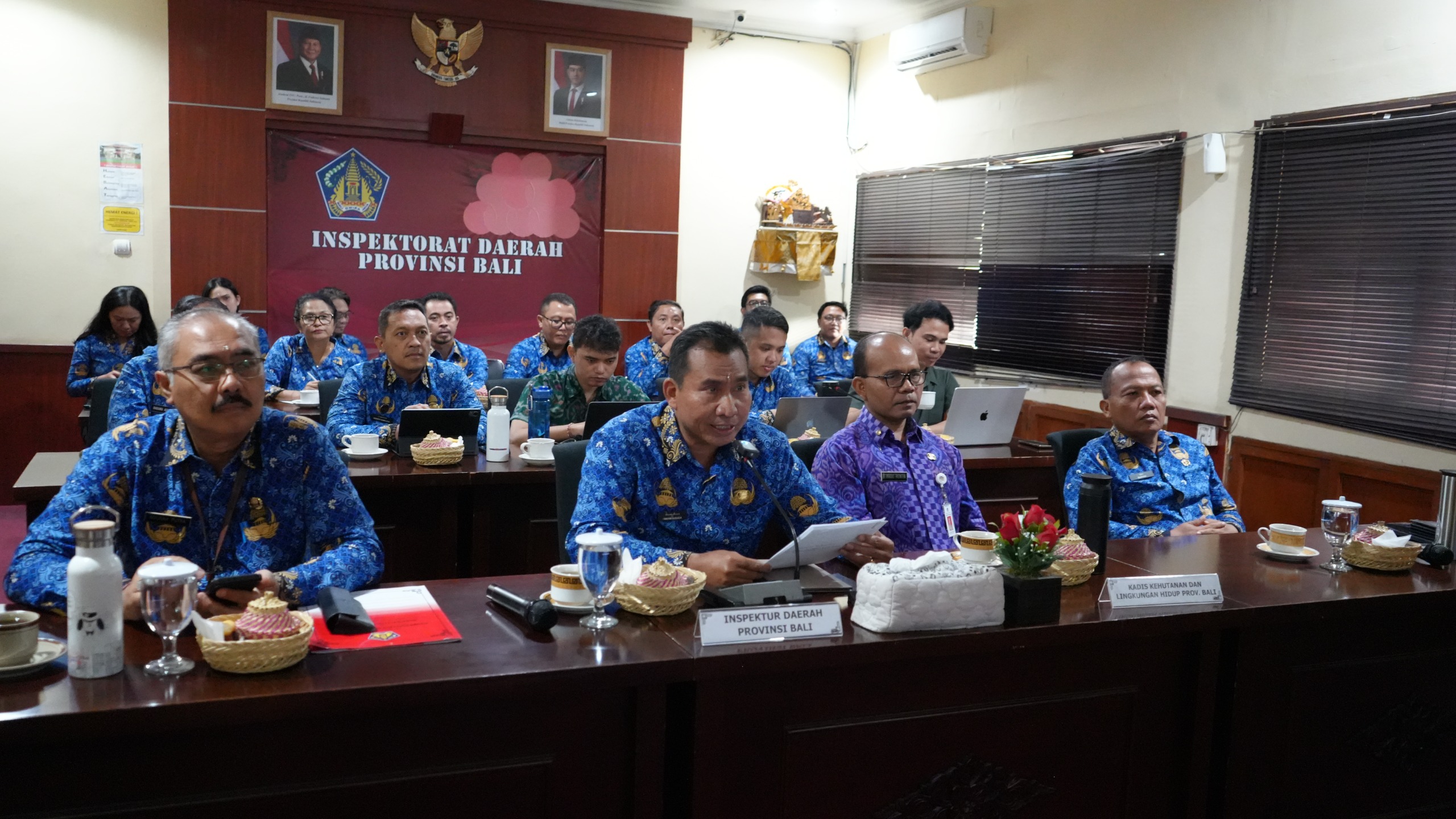 Sosialisasi Penyamaan Persepsi Pemahaman tentang Pengelolaan Sampah Berbasis Sumber melalui Aplikasi Sistem Informasi Pengelolaan Sampah Berbasis Sumber Pelemahan Kedas (SIPADAS)