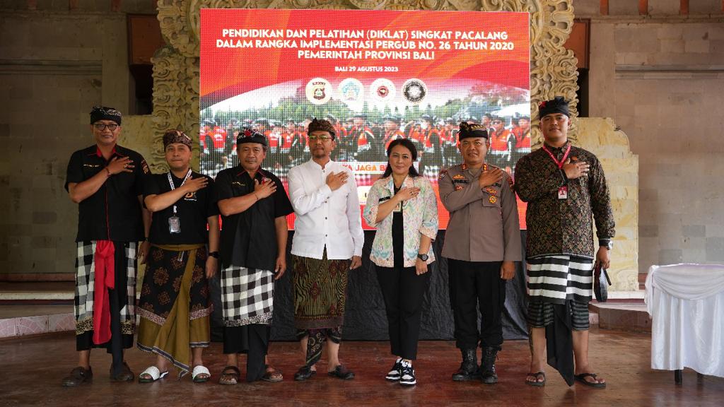 KESBANGPOL Bali Dukung Peningkatan SDM Pecalang