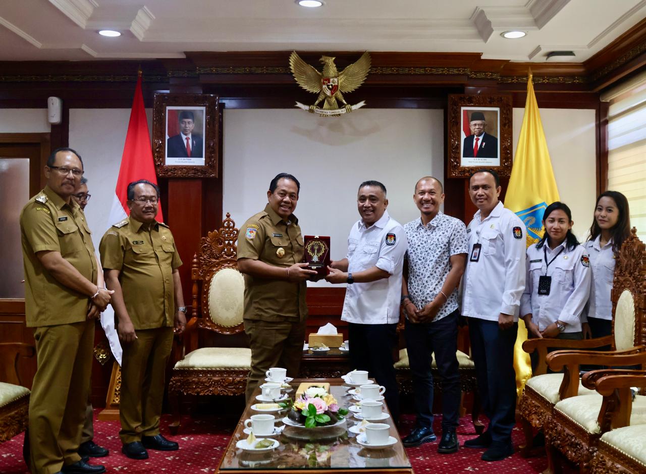 Sampaikan Apresiasi ke KPUD, Pj. Gubernur Bali Harap Pilkada Bali “Zero” Masalah
