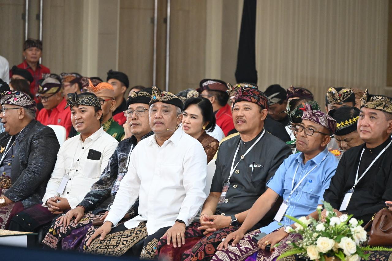 Wakili Pj Gubernur Bali, Kaban Kesabangpol Bali Hadiri Debat Perdana Paslon Gubernur dan Wakil Gubernur Bali dalam Pemilukada Tahun 2024