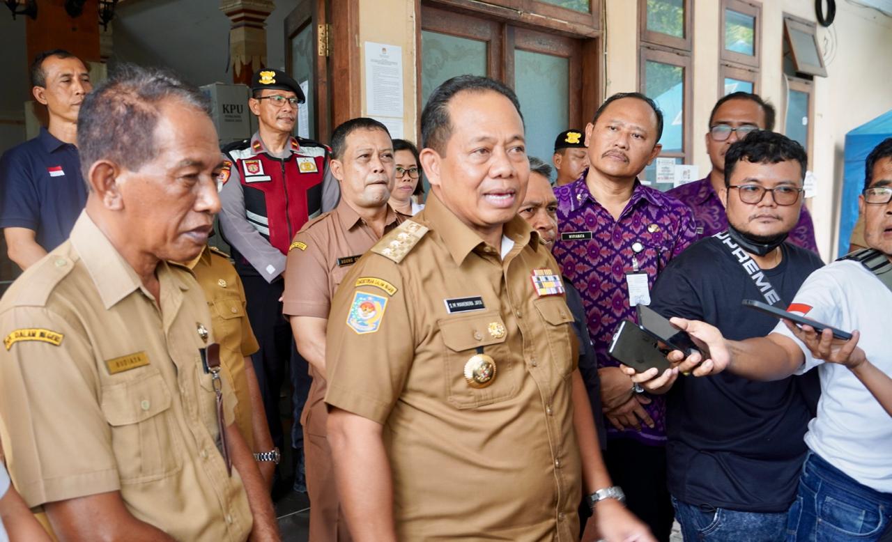 Pj. Gubernur Bali Tinjau Kesiapan Pilkada di Buleleng dan Jembrana: Logistik 100 Persen Siap