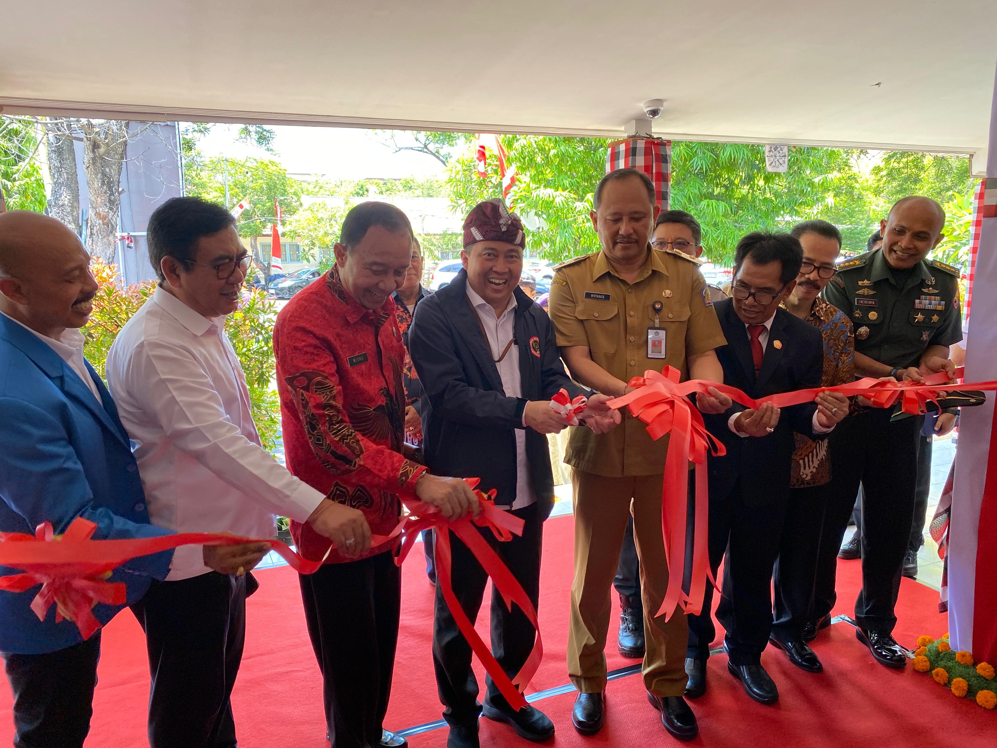 Wakili Pj. Gubernur Bali, Kaban Kesbangpol Bali hadiri Launching Warung NKRI Digital Universitas Warmadewa.