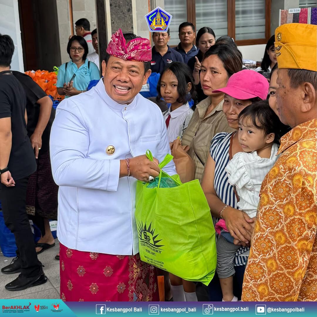 Pj. Gubernur Bali Hadiri Bhakti Sosial Ngrombo ke-46 di Kesbangpol Bali
