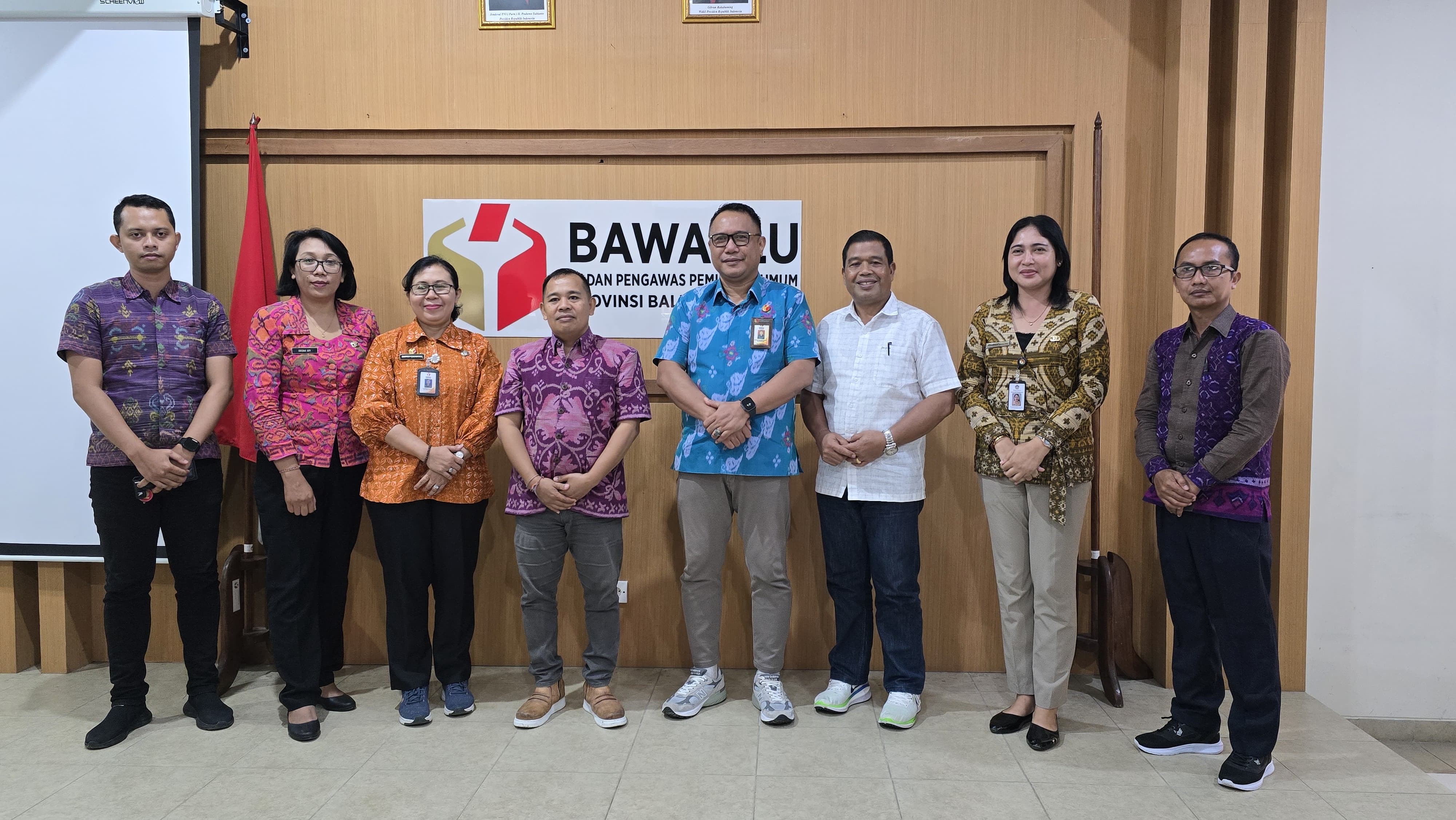 Rapat Evaluasi Kelompok Kerja Pengawasan Isu-Isu Negatif Pada Pemilihan Tahun 2024