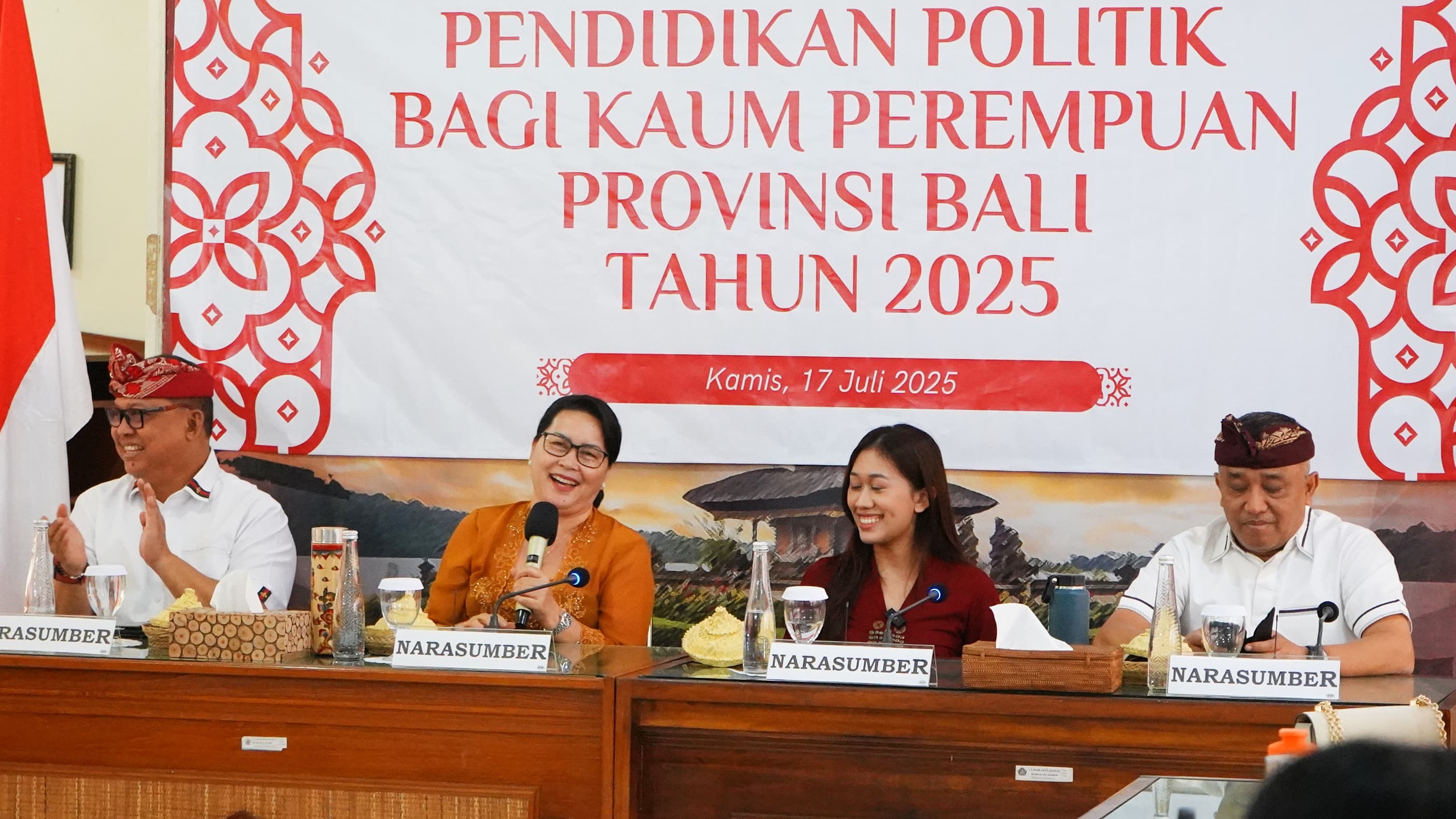 Badan KESBANGPOL Bali Laksanakan Seminar Pendidikan Politik bagi Kaum Perempuan Provinsi Bali Tahun 2025