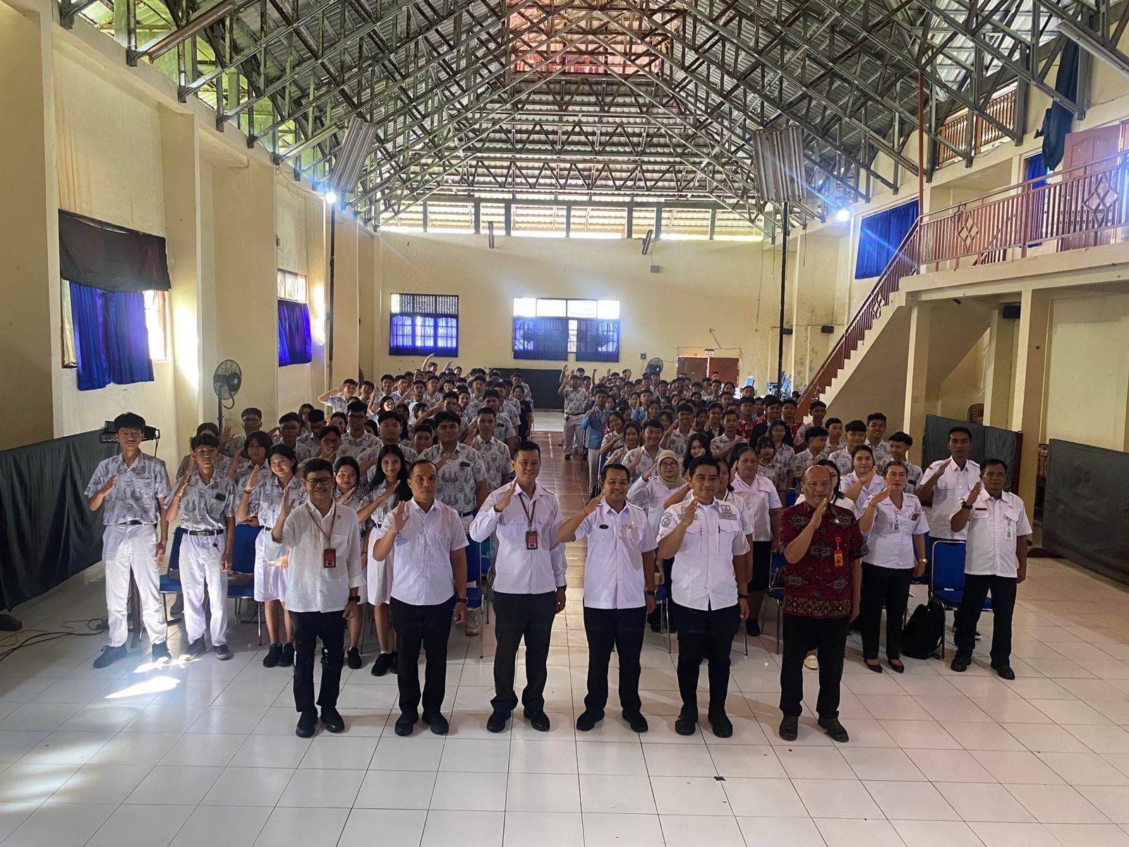 Ratusan Pelajar Tabanan Ikuti Sosialisasi Pencegahan Radikalisme dan Kriminalitas oleh Kesbangpol Bali