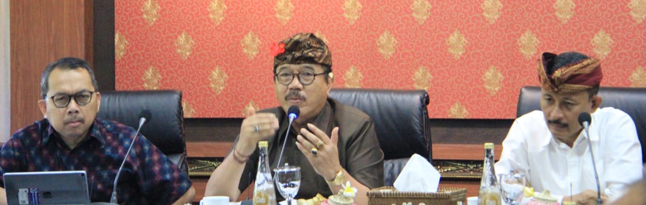 Wagub Cok Ace Himbau Masyarakat Hati-Hati Sikapi Isu Virus Corona