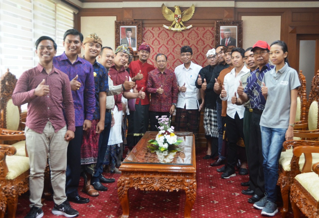 Jadi Momen Bersejarah, Gubernur Koster Dukung Pembentukan Paiketan Yowana Desa Adat Se-Bali