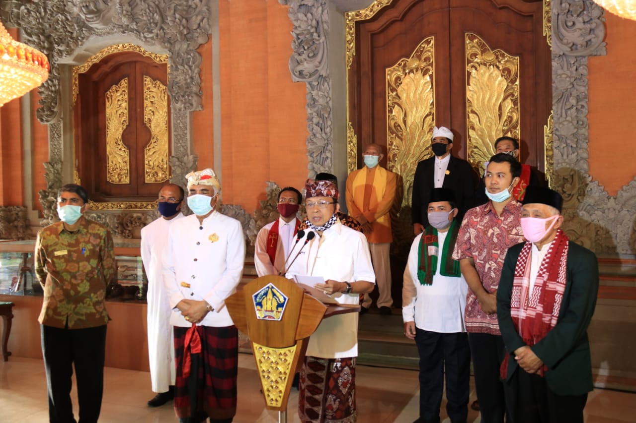 Gubernur Koster Sampaikan Selamat Menjalankan Ibadah Puasa Kepada Umat Muslim