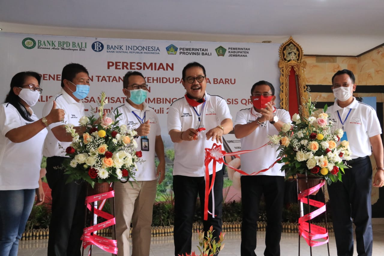Dorong Transaksi Non Tunai, Wagub Cok Ace Resmikan Tatanan Kehidupan Era Baru dan Digitalisasi di Desa Wisata Blimbingsari