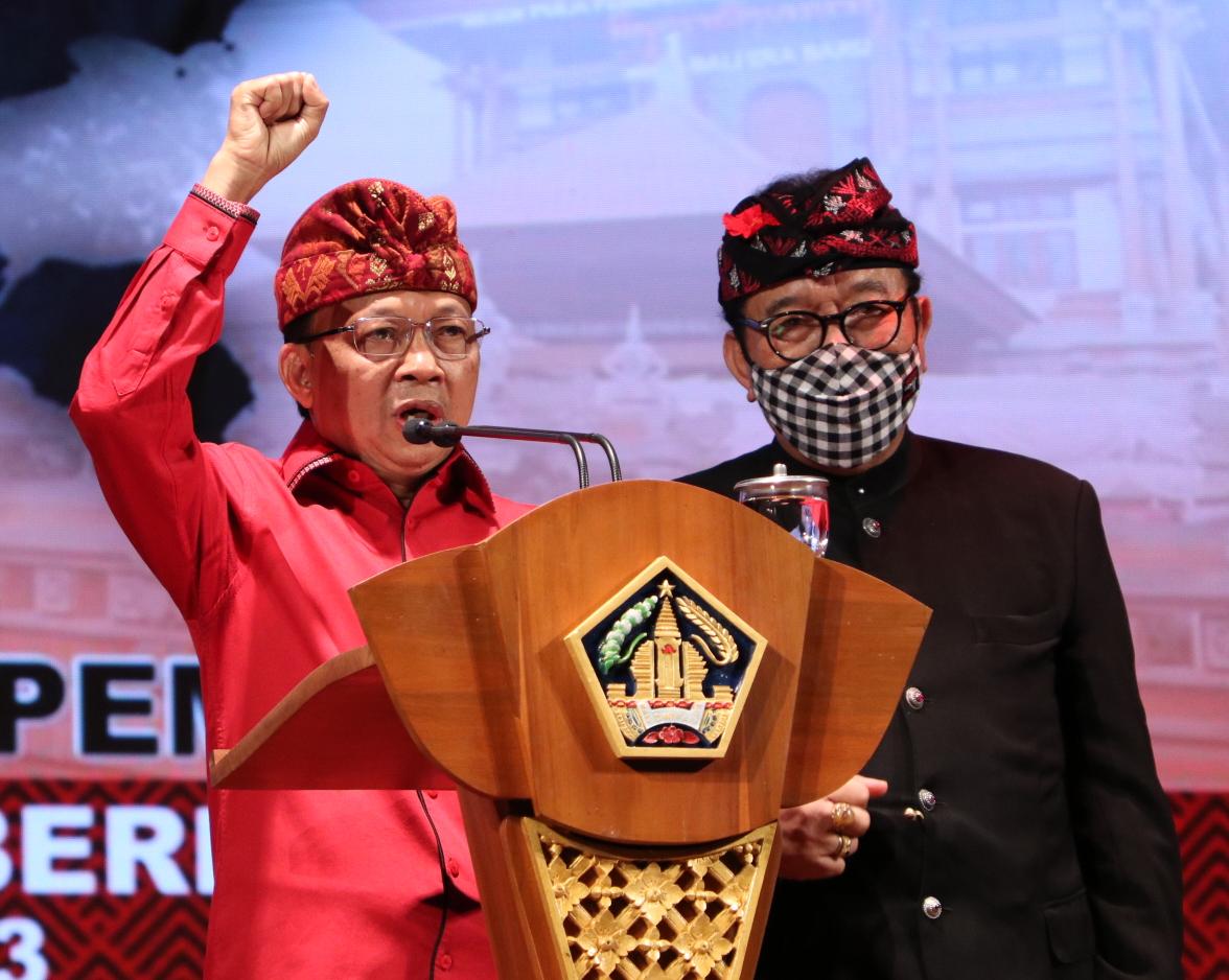 Gubernur Koster-Wagub Cok Ace Sampaikan Laporan Dua Tahun Capaian Kinerja Memimpin Bali