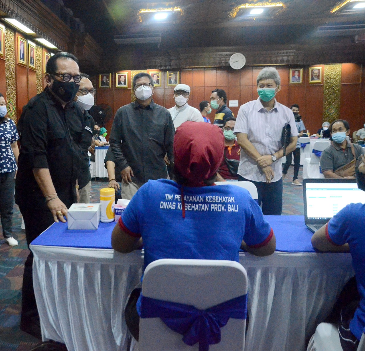 600 Ribu Penduduk Bali Telah Terima Vaksin Covid-19 Tahap Pertama