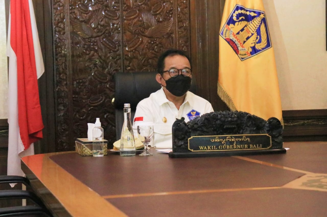 Ikuti Rakor Kampanye 3M, Wagub Cok Ace Laporkan Upaya Bali Dalam Penanganan Kasus Covid-19