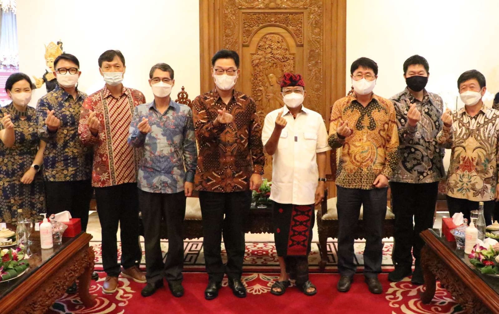 Toast Arak Bali Awali Langkah Gubernur Koster dan Dubes Korsel Bahas Pengembangan Kendaraan Listrik Berbasis Baterai
