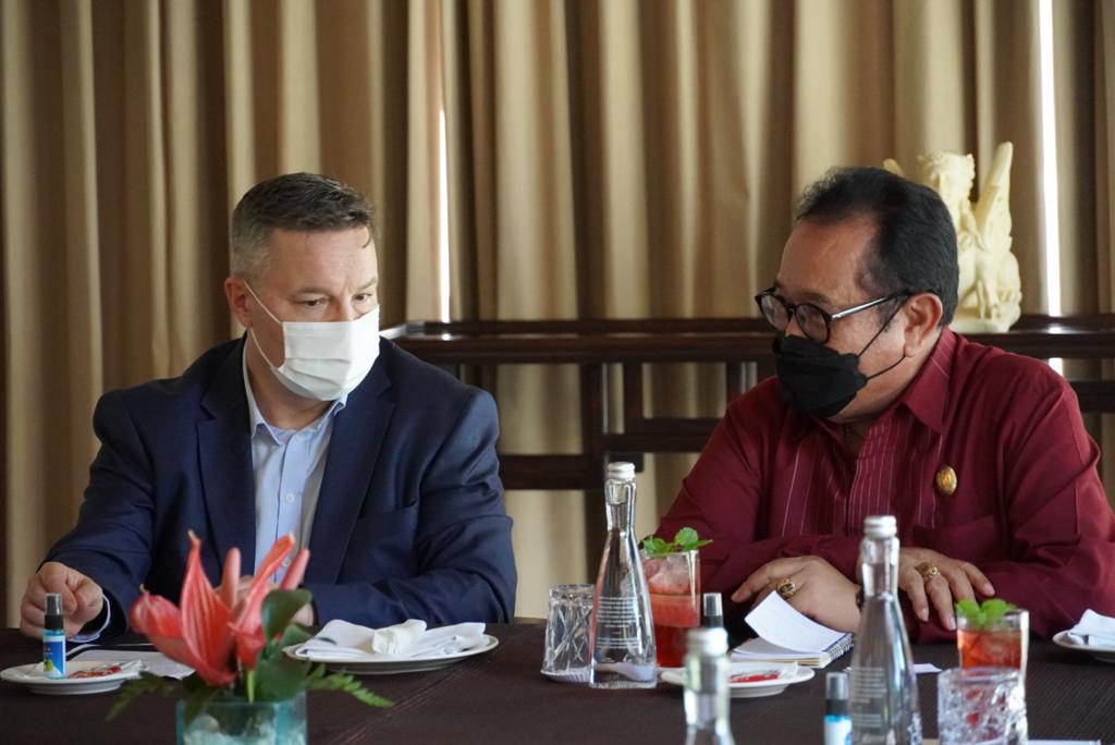 Terima Wakil Menteri Luar Negeri Republik Ceko, Wagub Cok Ace Tegaskan Bali Siap Terima Wisatawan Mancanegara