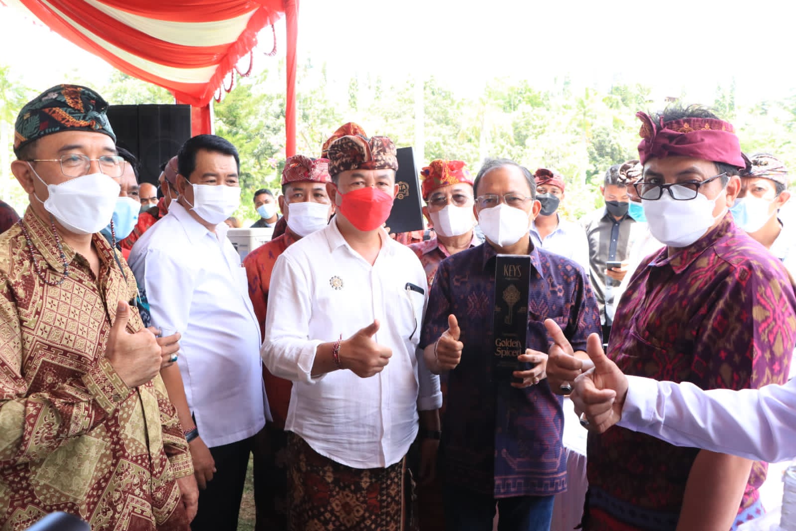 Gubernur Bali, Wayan Koster Minta Tutup Produksi Arak Gula di Karangasem