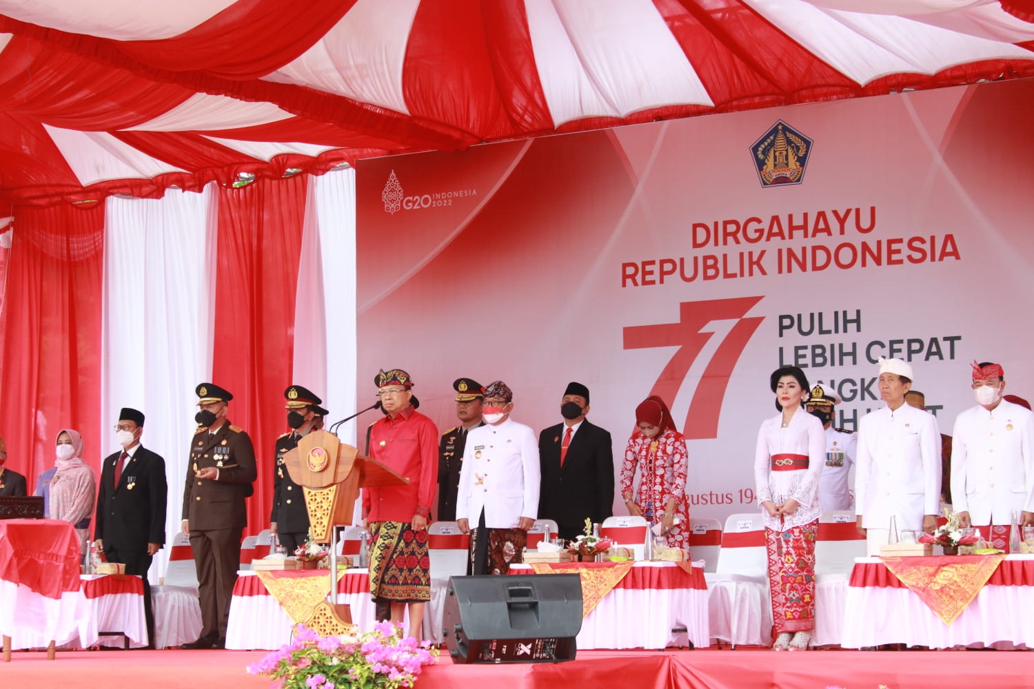 Gubernur Koster menjadi Inspektur Upacara Detik-Detik Proklamasi HUT RI ke-77