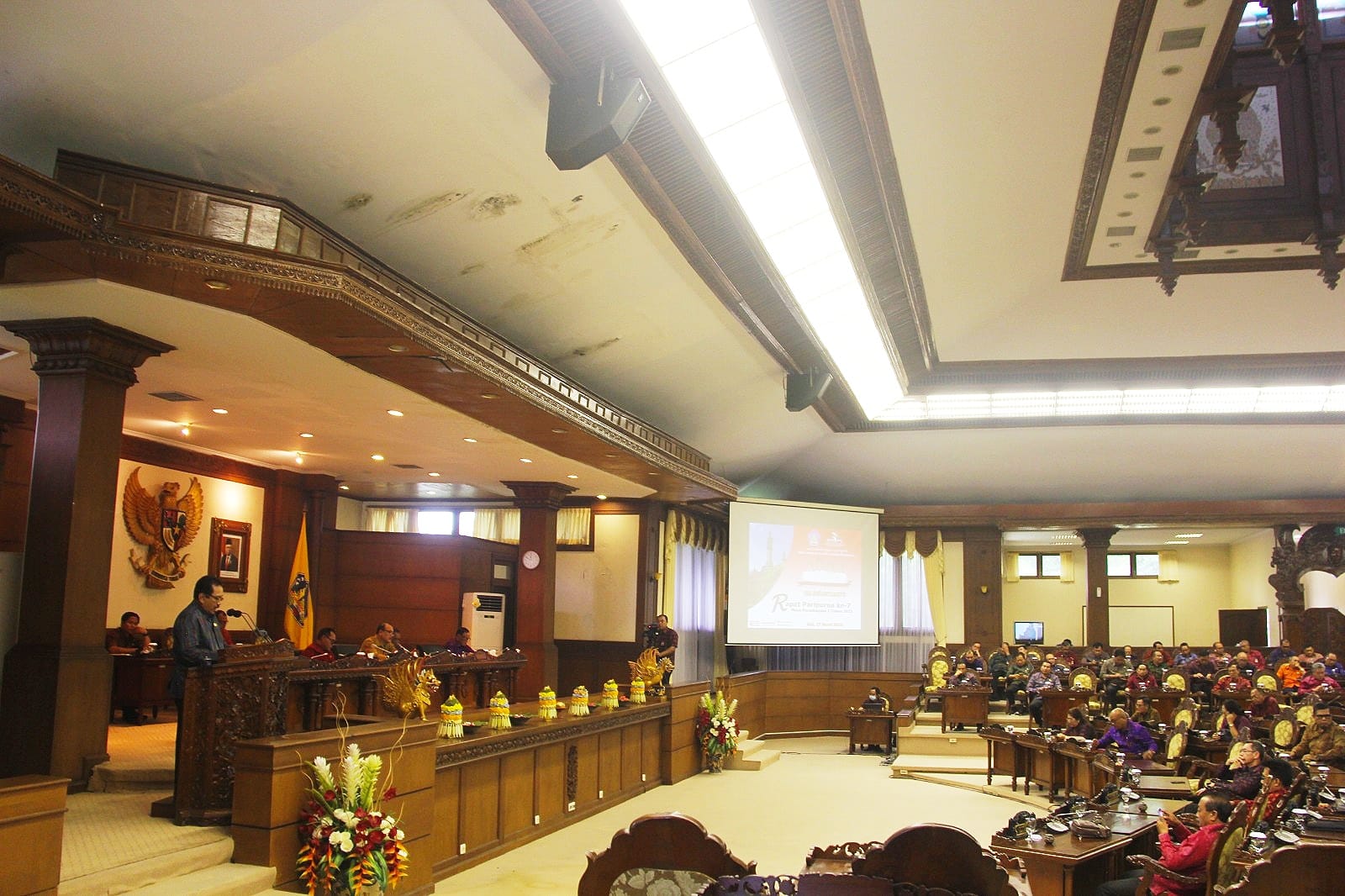 Wagub Cok Ace Sampaikan Pendapat Gubernur Bali tentang Raperda Penyelenggaraan Ketertiban Umum, Ketentraman dan Perlindungan Masyarakat serta Penyampaian LKPJ Gubernur Bali tahun 2022