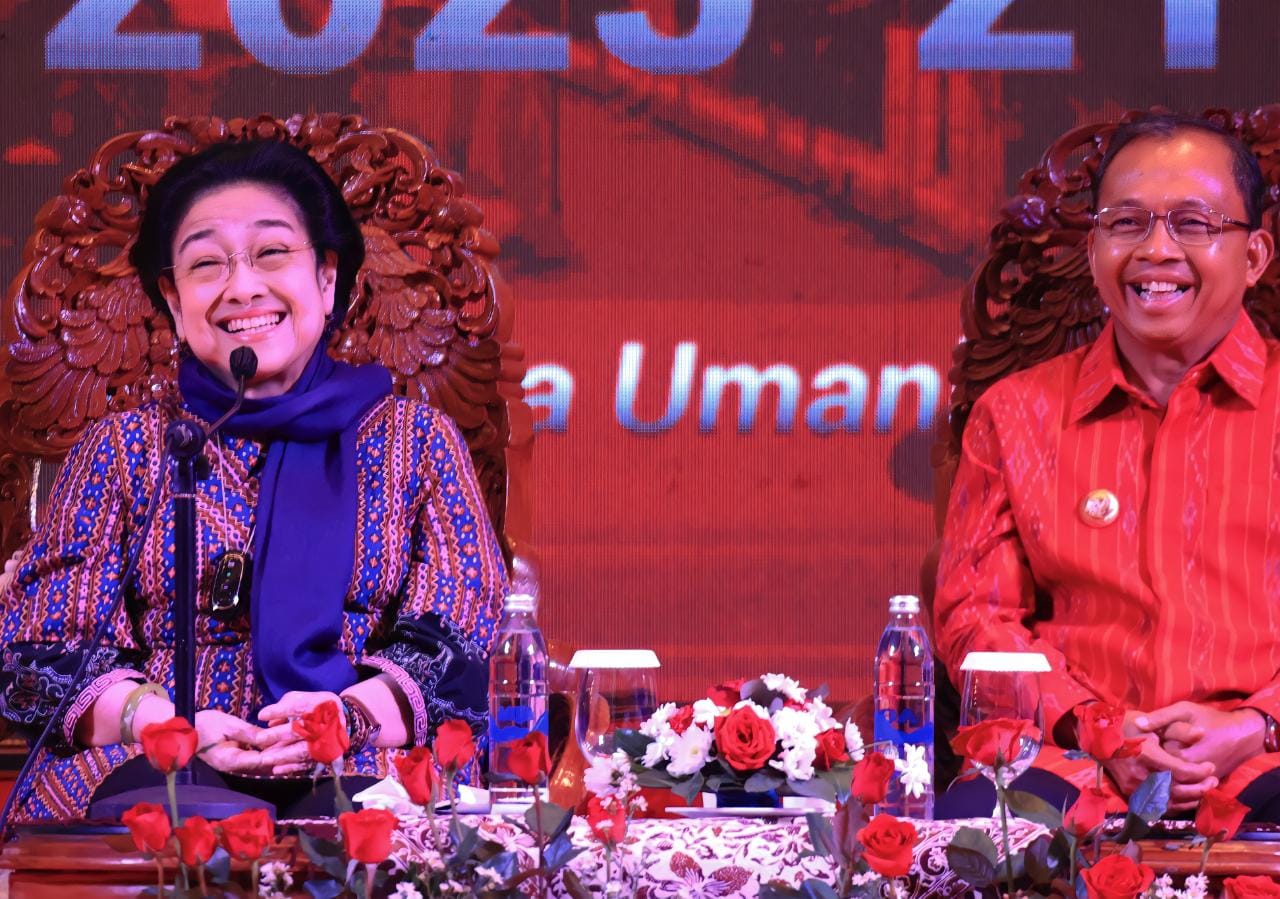 Megawati Soekarnoputri Memberi Arahan dan Membuka Seminar Haluan Pembangunan Bali MAsa Depan, 100 Tahun Bali Era Baru