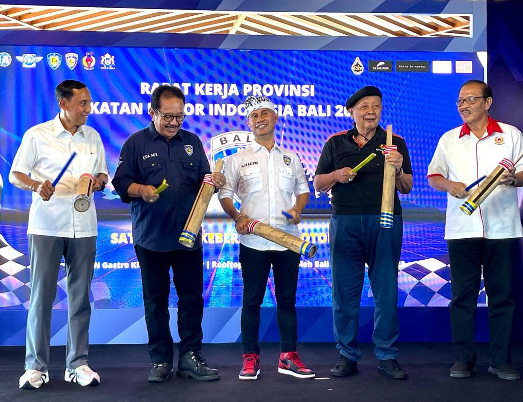 Buka Rakerprov IMI Bali, Wagub Cok Ace Harap Bisa Warnai Sport Tourism di Bali