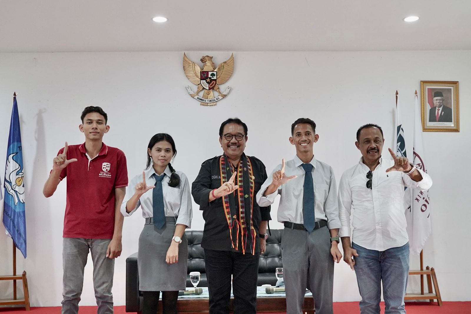 Kunjungi Politeknik Elbajo Commodus, Wagub Cok Ace Paparkan Tiga Sektor Penopang Perekonomian Bali