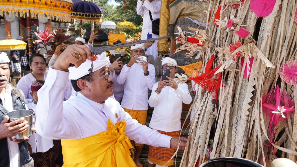 Wagub Cok Ace Ajak Umat Hindu Bersiap Songsong Panca Wali Krama di Pura Mandara Giri Semeru Agung tahun 2024 Mendatang