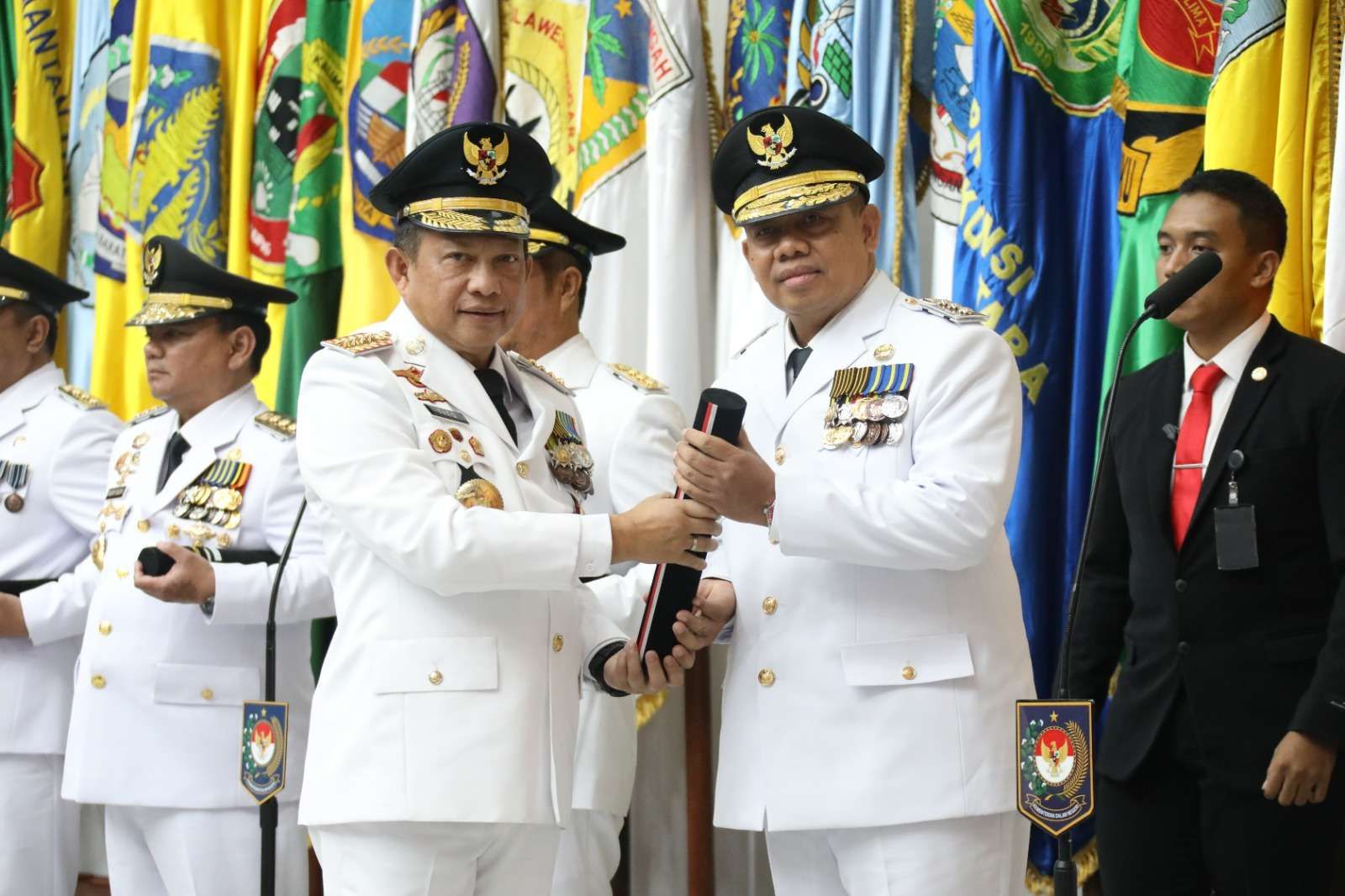 Mendagri Lantik Sang Made Mahendra Jaya sebagai Penjabat Gubernur Bali
