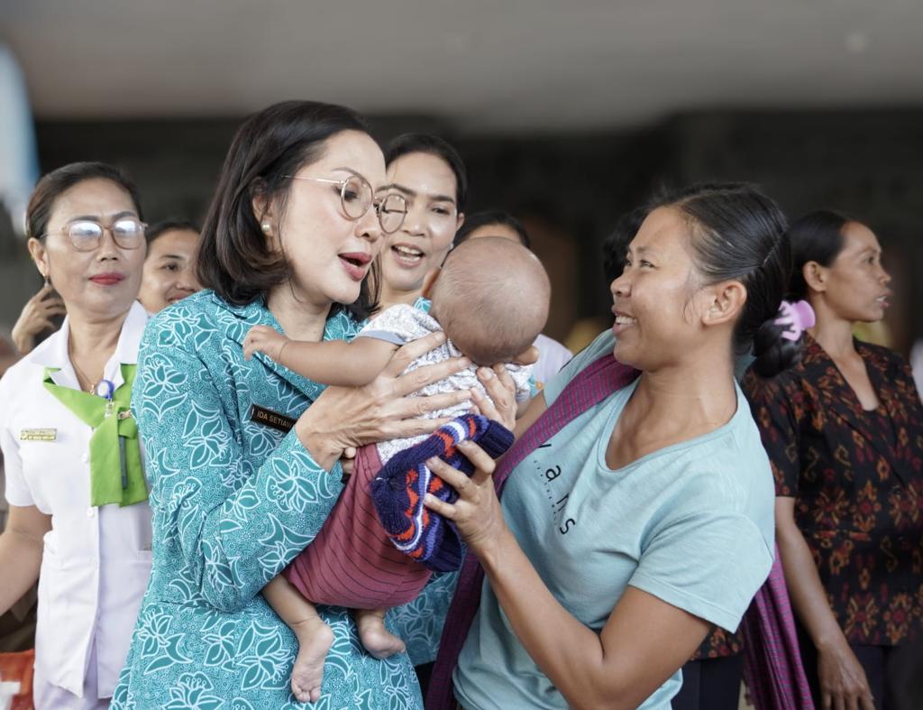 Kawal Balita Bebas Stunting, Penjabat Ketua TP PKK Bali Ny. drg. Ida Mahendra Jaya Sambangi Kabupaten Jembrana