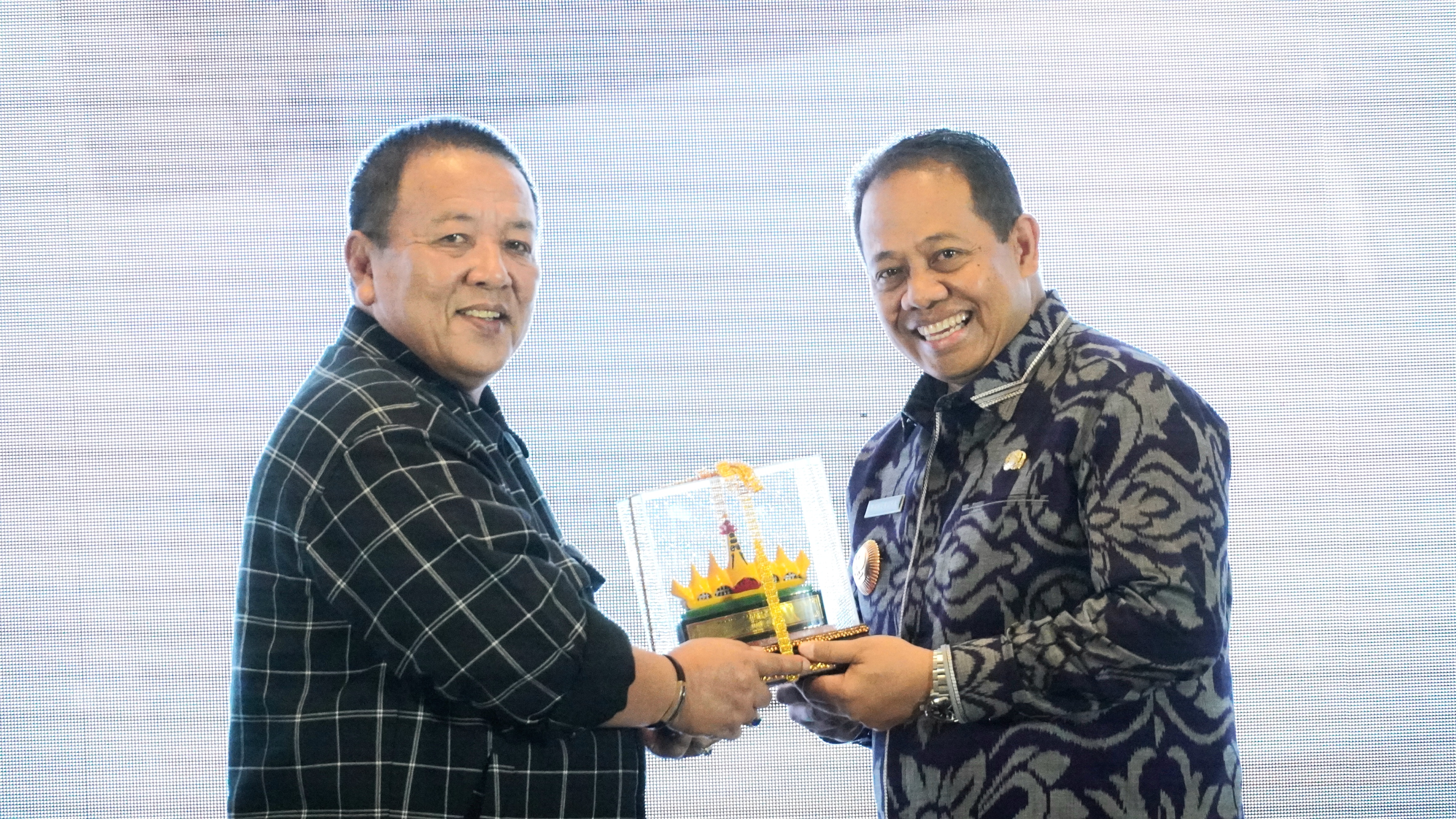 Tingkatkan Investasi dan Perekonomian, Bali-Lampung Tandatangani Kerjasama di Sejumlah Bidang