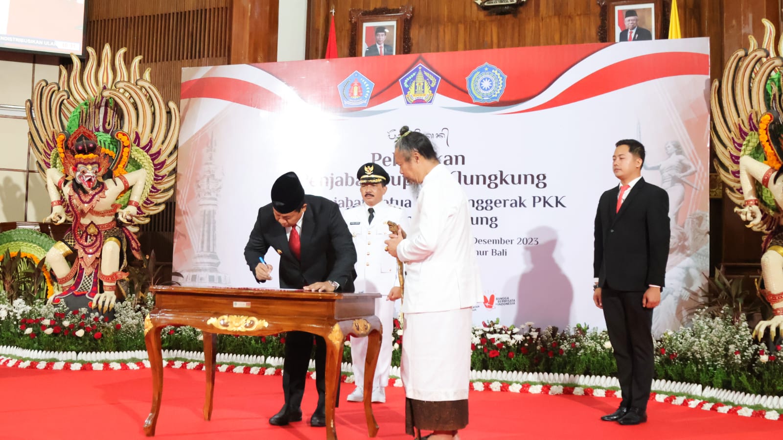 Pj. Gubernur Mahendra Jaya Lantik Jendrika Sebagai Penjabat Bupati Klungkung