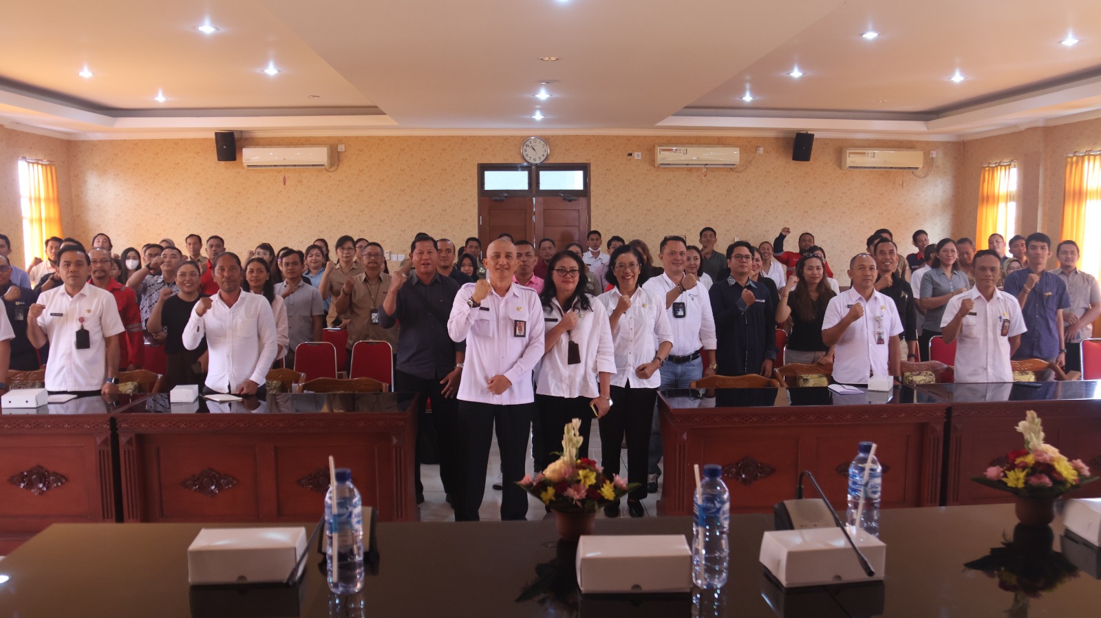 Kepala Dinas Ketenagakerjaan dan ESDM Provinsi Bali Buka Diseminasi Norma K3 Dalam Rangka Peringatan Bulan K3 Tahun 2024