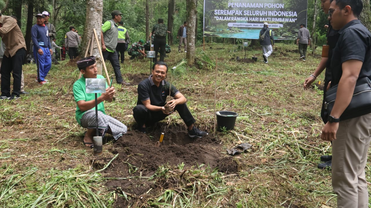 Sekda Dewa Indra : Perhutanan Sosial Konsep Yang Bagus, Menjaga Kelestarian Hutan Sekaligus Mensejahterakan Masyarakat