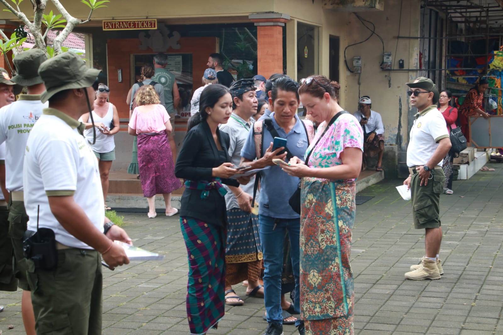 Sidak DTW Goa Gajah, Kadispar Harap Pesan Sosialisasi Bali Terapkan Perda PWA Sampai Kepada Setiap Wisman