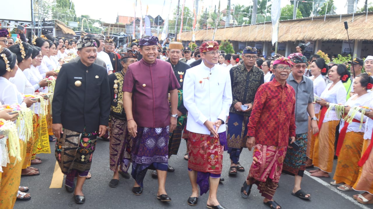 Pj. Gubernur Mahendra Jaya Bangga Semarapura Festival dapat Pengakuan Sebagai Kharisma Event Nusantara