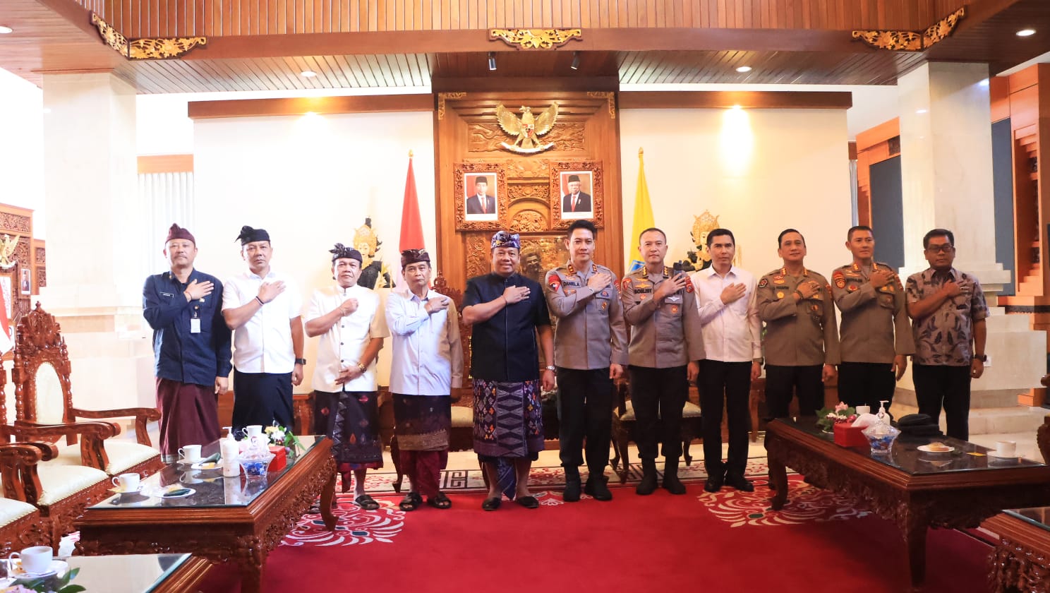 Bertemu Kapolda Baru, Pj. Gubernur Mahendra Jaya Bahas Upaya Penanganan Wisman Berulah di Bali