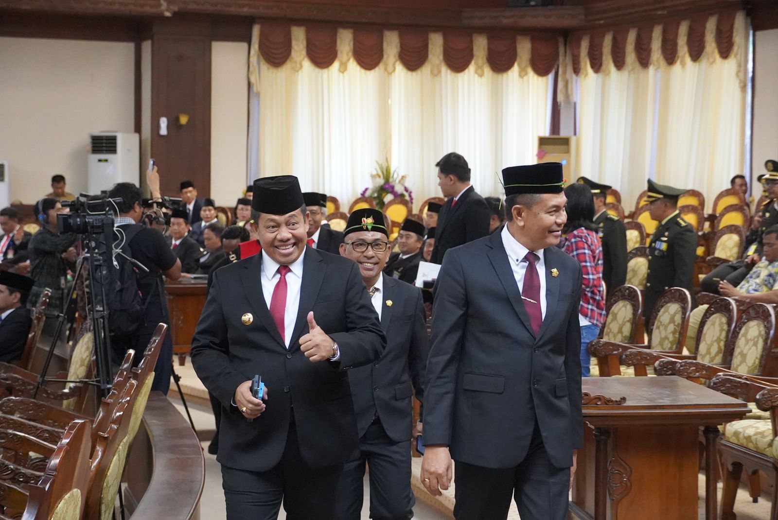 Pimpinan DPRD Provinsi Bali 2024-2029 Resmi Dilantik, Pj. Gubernur Bali Ajak Ngrombo Mencari Solusi Inovatif untuk Bali