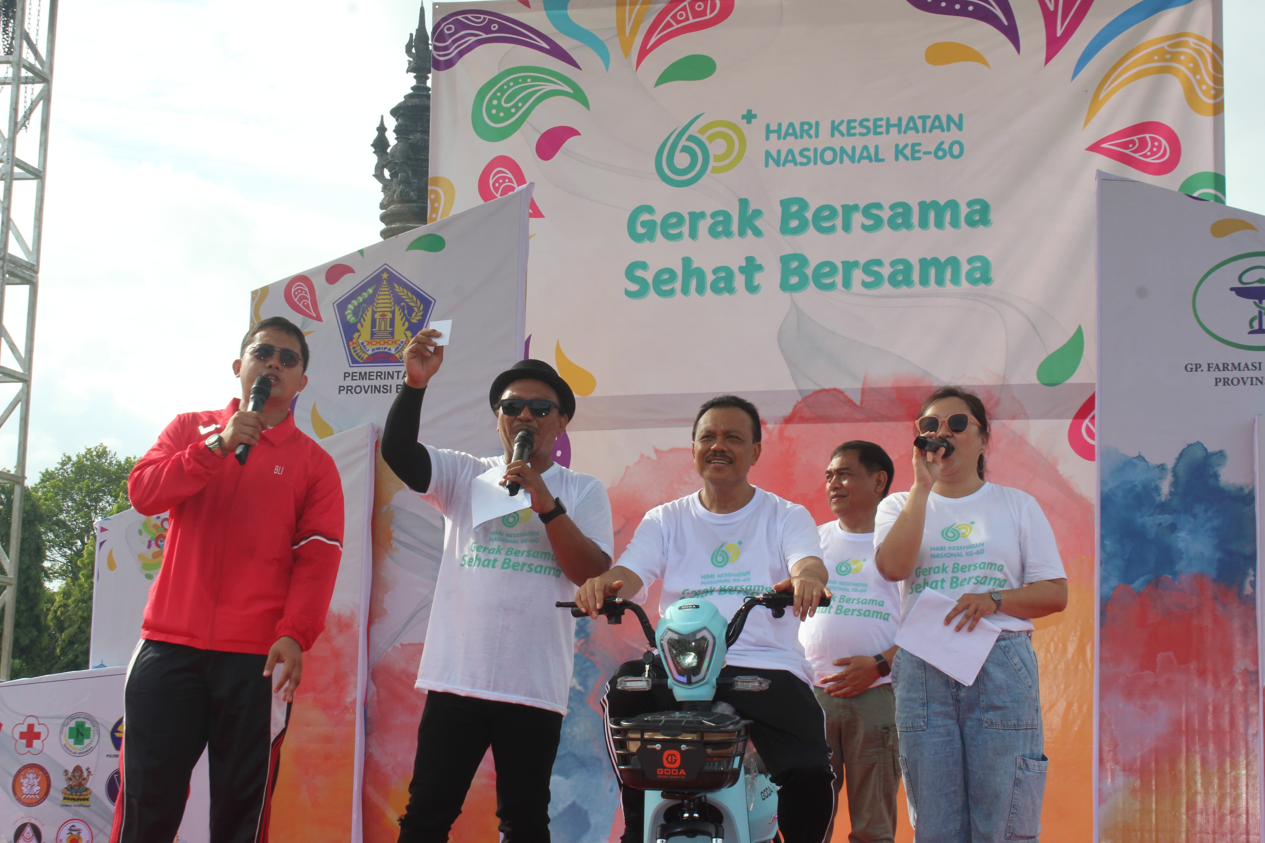 Hadiri Peringatan HKN, Sekda Dewa Indra Ingatkan Pentingnya Upaya Promotif dan Preventif