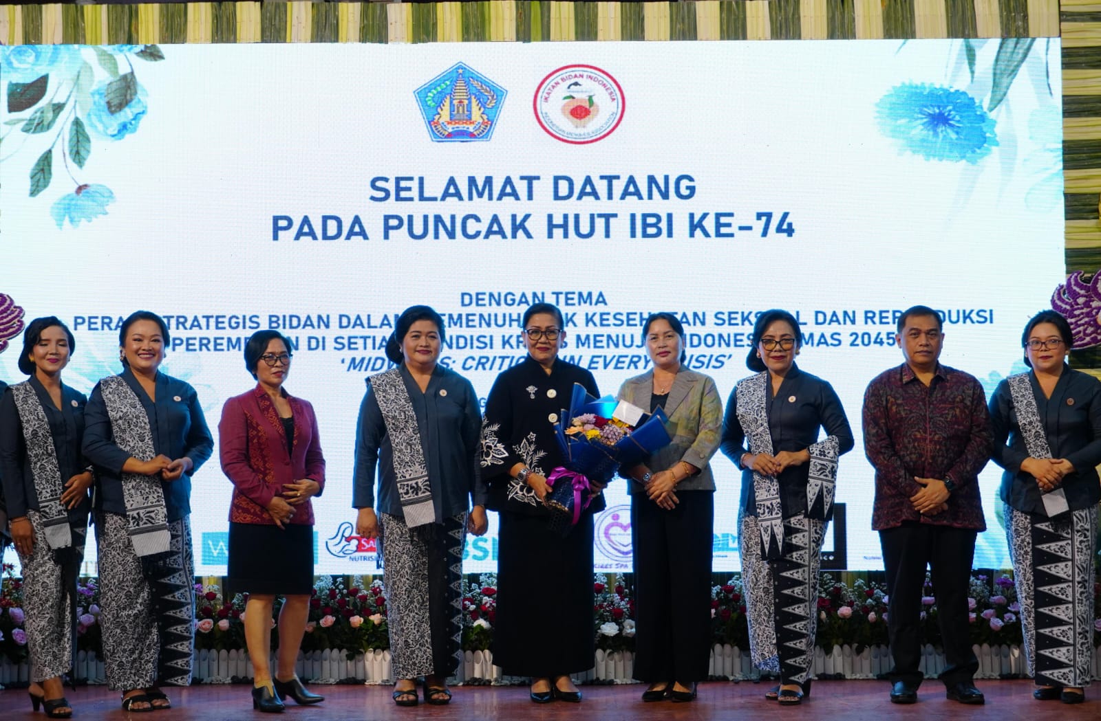 Ibu Putri Koster Hadiri HUT Ikatan Bidan Indonesia Provinsi Bali: Dorong Profesionalisme dan Peran Aktif Cegah Stunting
