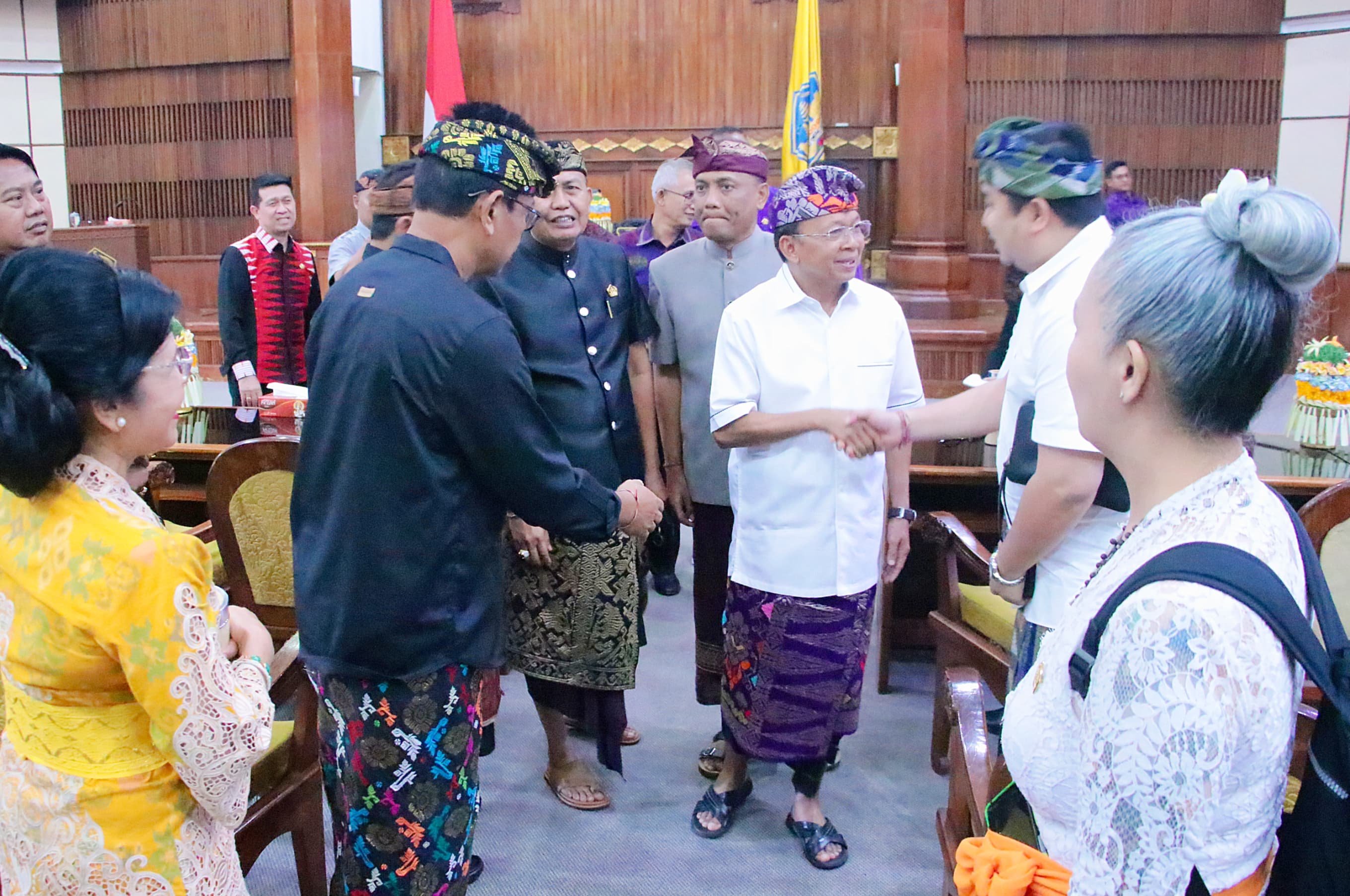 Jawab Pandangan Umum Fraksi, Gubernur Bali Komitmen Tata Kelola APBD, PWA, Energi Bersih dan Infrastruktur Strategis