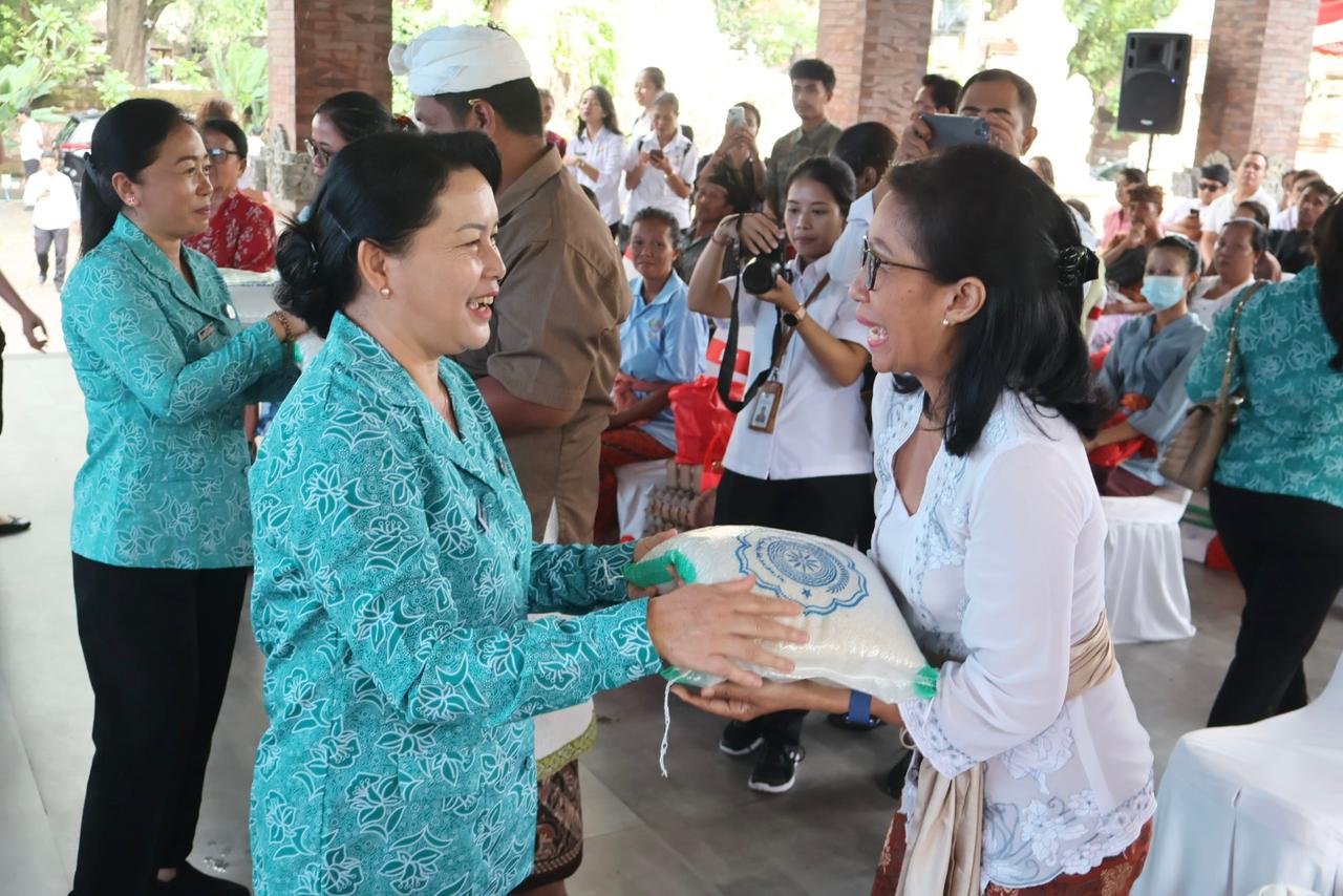 Ny. Seniasih Giri Prasta Harap ke Depan TP PKK Terus Berkolaborasi dengan Berbagai Organisasi untuk Menyejahterakan Masyarakat