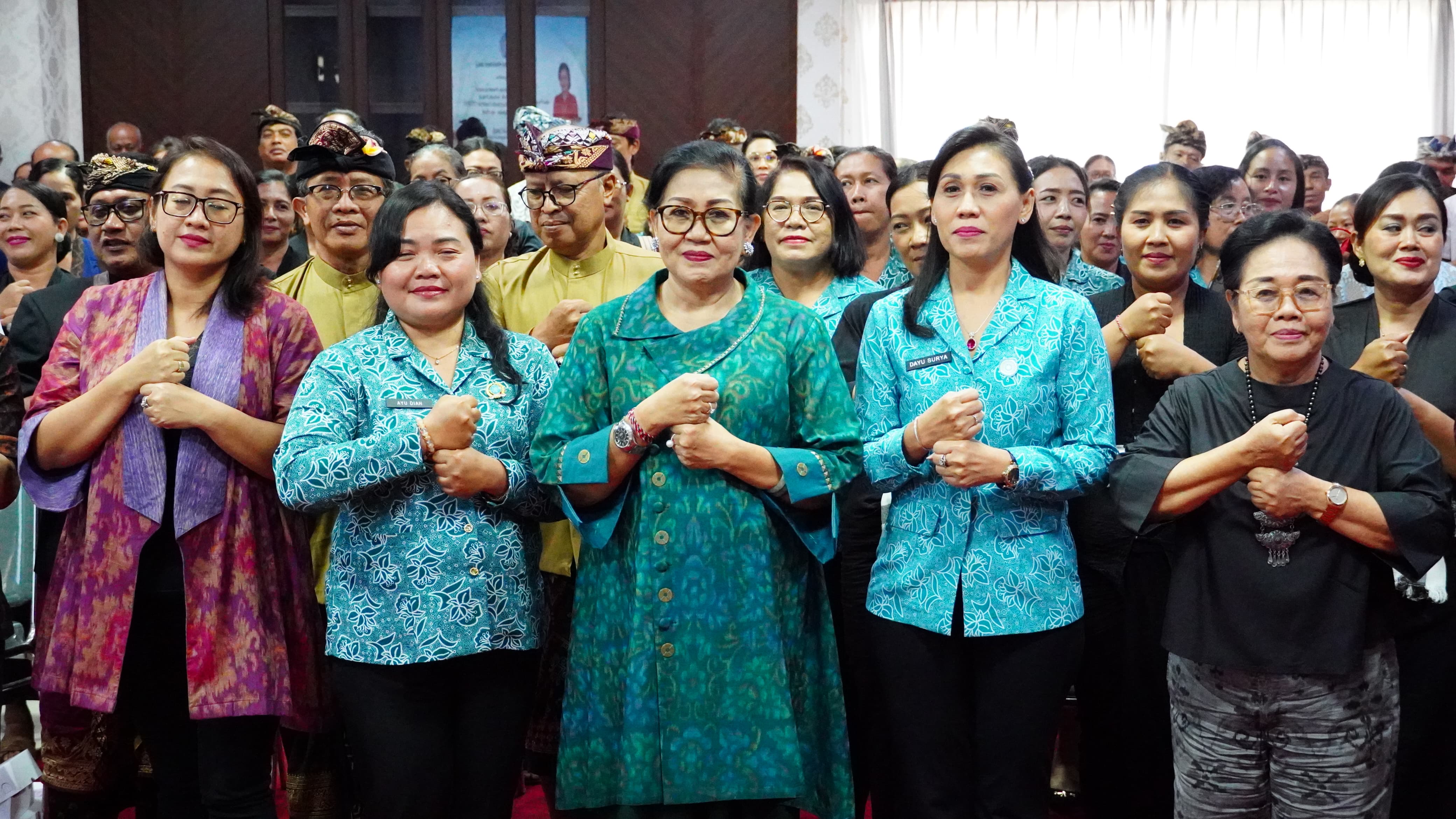 Ibu Putri Koster Ajak Masyarakat Ubud dan Payangan Bangkitkan Kesadaran Kolektif Atasi Persoalan Sampah