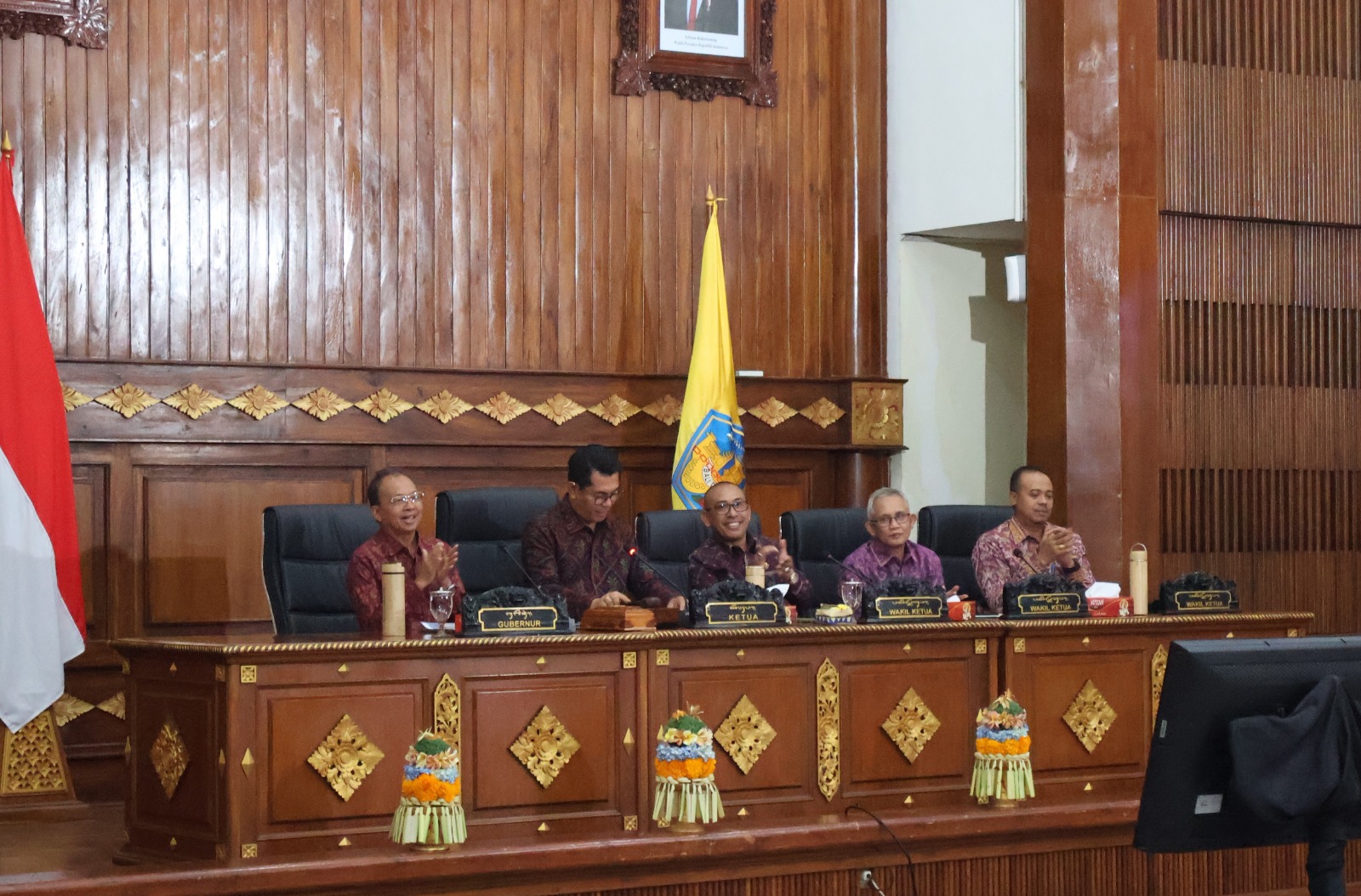 Jawab Pandangan Fraksi DPRD Terkait Raperda Bale Kerta Adhyaksa, Gubernur Bali Sepakat Perkuat Koordinasi dan Harmonisasi