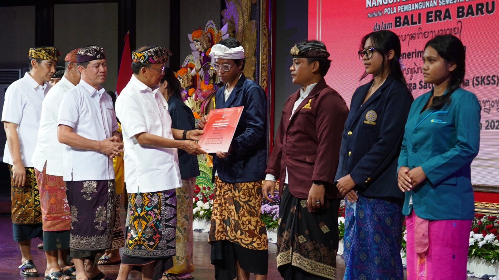 Komit Bangun SDM Bali Unggul, Gubernur Koster Perkuat Akses Pendidikan Tinggi Lewat Program SKSS