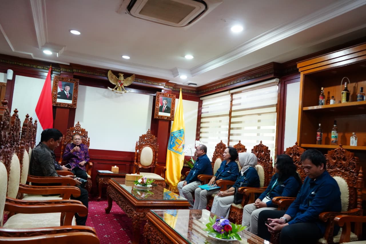 Multiplatform RRI Siap Dukung Program Pembangunan Bali dan Edukasi Warga, Gubernur Koster Ajak Siarkan Nilai-nilai Kearifan Lokal