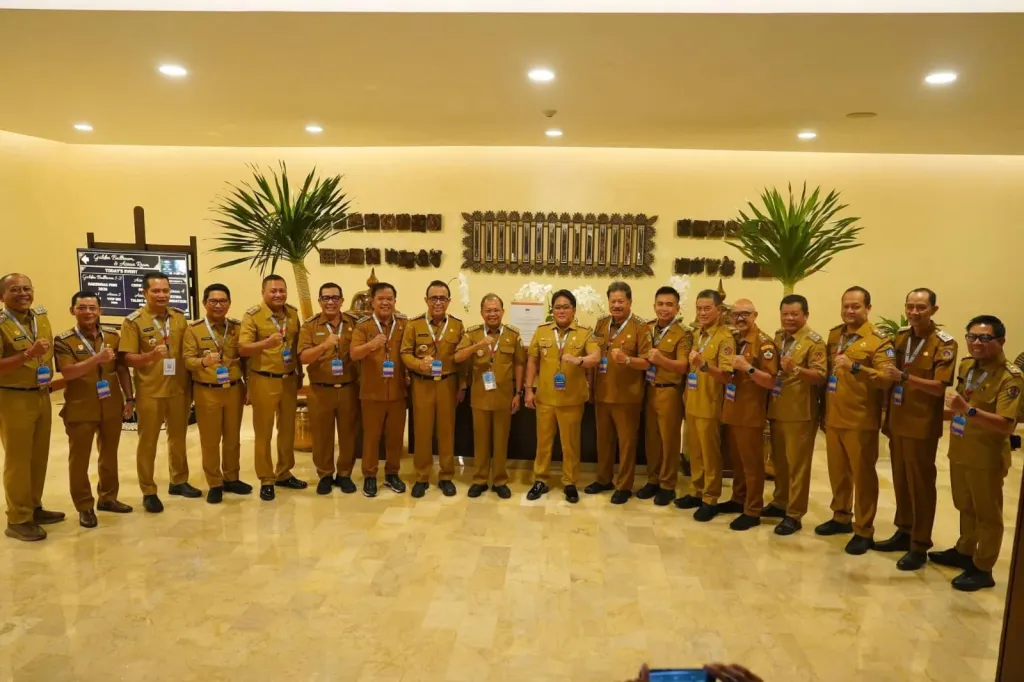 Arahan Presiden Prabowo Jadi Motivasi Bali, Gubernur Koster Bentuk Satgas Penanganan Sampah Pantai Kuta