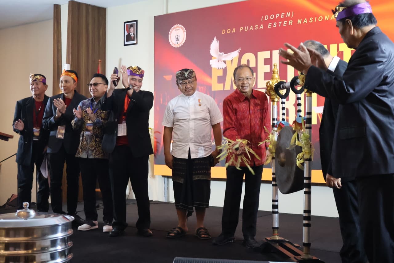 Sejalan Visi Nangun Sat Kerthi Loka Bali, Gubernur Koster Apresiasi Doa Puasa Ester Nasional (DOPEN) 2026