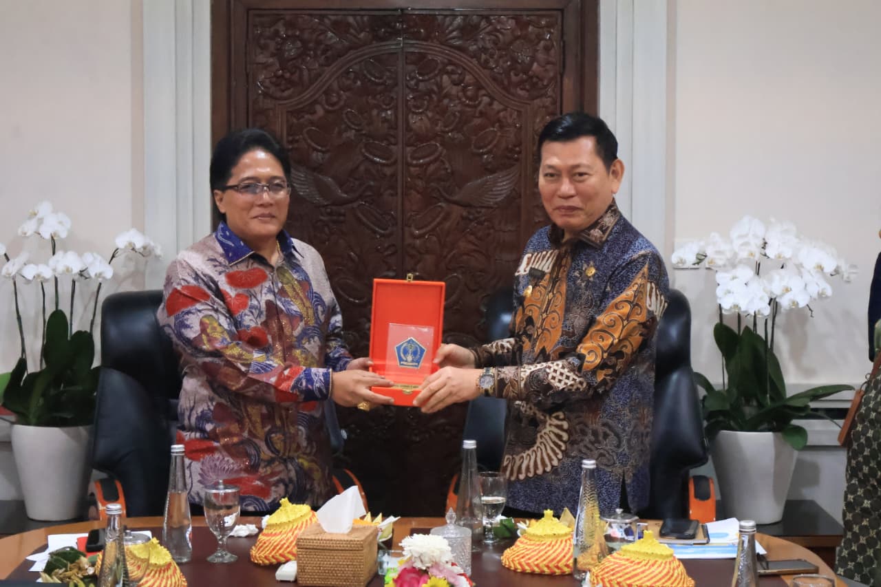 Terima Kunjungan Wagub Sulut, Wagub Giri Prasta Dorong Kerja Sama Pengembangan Pariwisata Berkualitas