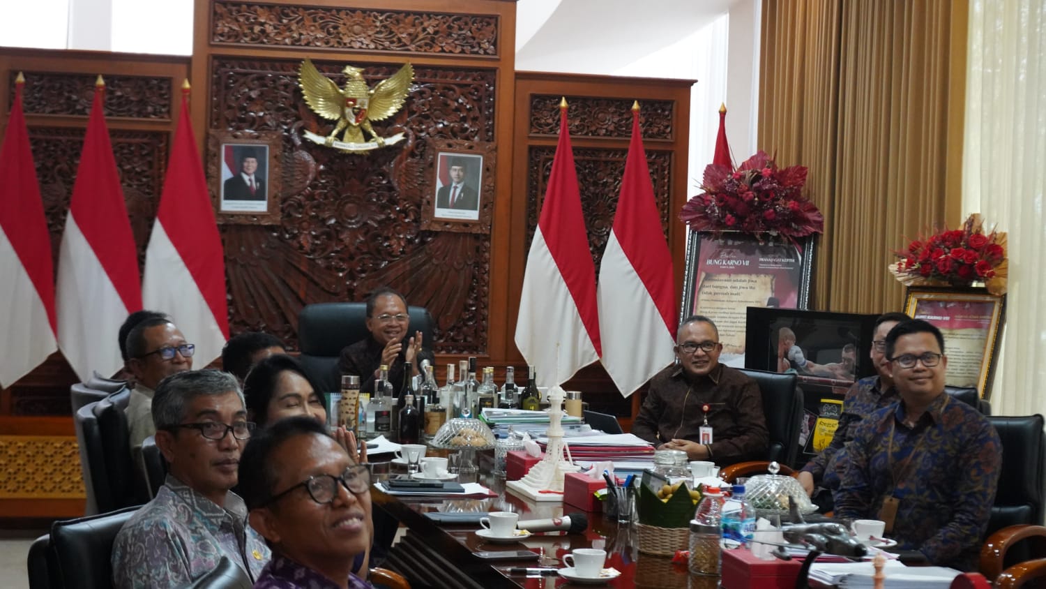 Gubernur Koster Paparkan Modul Ajar Literasi Keuangan Sebagai Penopang SDM Bali Unggul ke Tiga Penguji OJK Awards