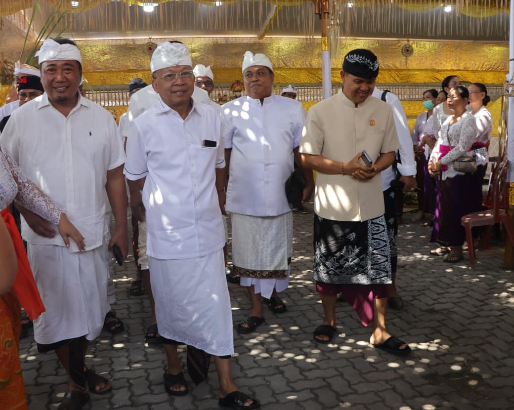 Gubernur Koster Dorong Atma Wedana Massal Jadi Model Gotong Royong, Tegaskan Komitmen Perkuat Desa Adat Bali