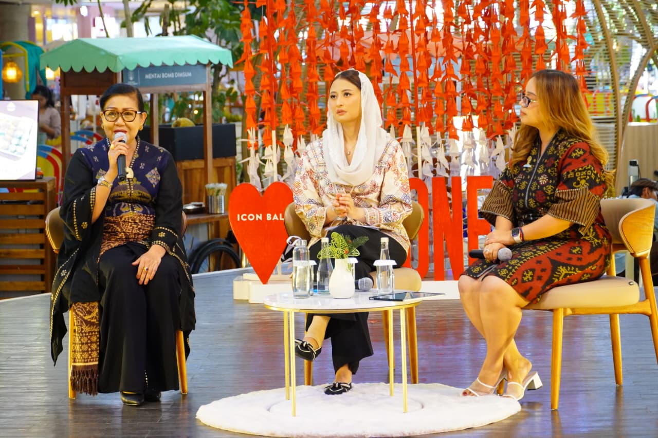 Putri Koster Ajak Perempuan Bali Berani Jadi Womenpreneur Tanpa Tinggalkan Jati Diri